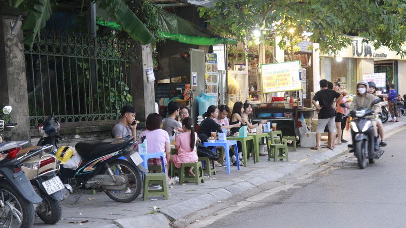 Hà Nội dự kiến thí điểm cho thuê vỉa hè để kinh doanh