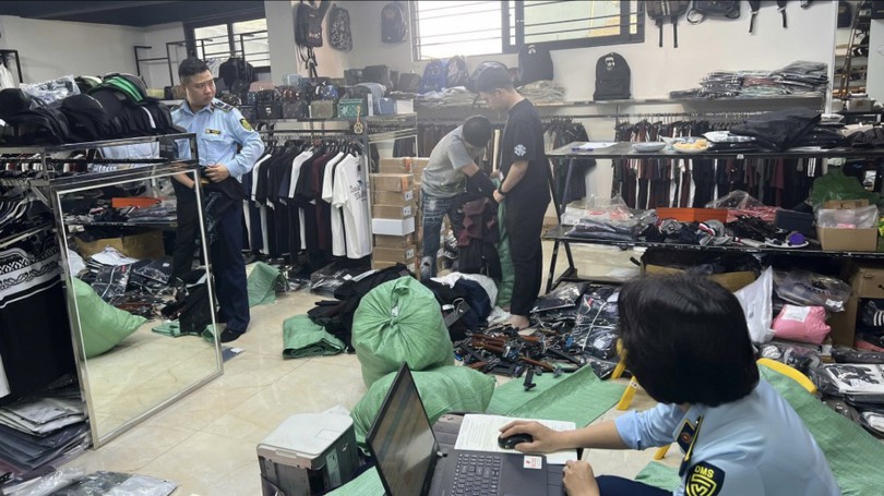Thu giữ hàng nghìn sản phẩm thời trang giả mạo nhãn hiệu lớn