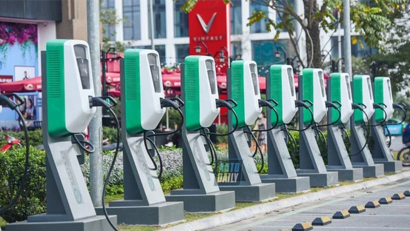 Hà Nội dự kiến hỗ trợ 100% tiền thuê đất làm trạm sạc