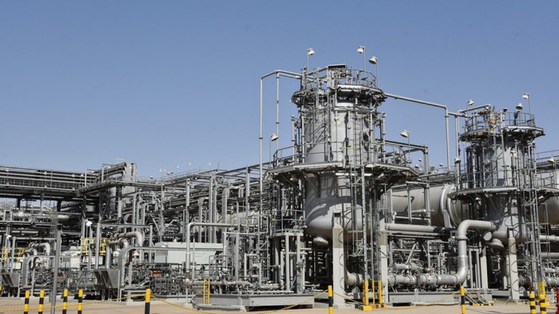 OPEC+ lên kế hoạch tăng dần sản lượng dầu đến năm 2026