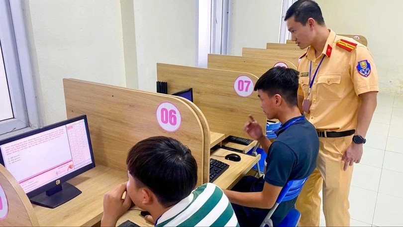 Đề xuất tăng gấp đôi số câu lý thuyết với người thi lại bằng lái