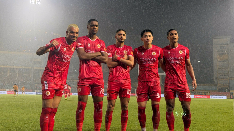 Căng thẳng cuộc đua top 3 và trụ hạng V-League