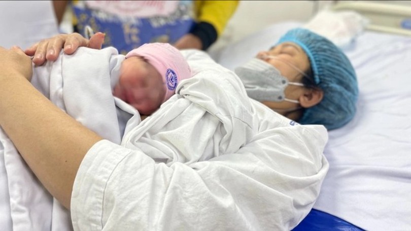 Từ 1/7/2026: Lao động nữ sinh con thứ hai được nghỉ thai sản 7 tháng