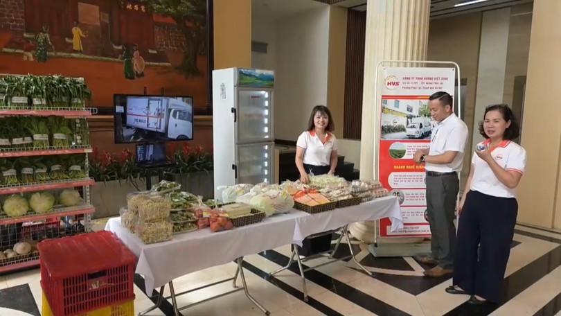 Nhiều giải pháp siết chặt quản lý an toàn thực phẩm tại phường Tây Hồ