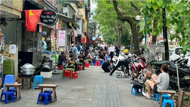 Hà Nội lấy ý kiến về thí điểm quản lý, sử dụng vỉa hè