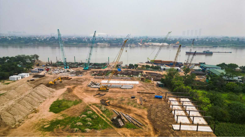Phải hoàn thành GPMB các dự án cầu vượt sông Hồng trước 30/5