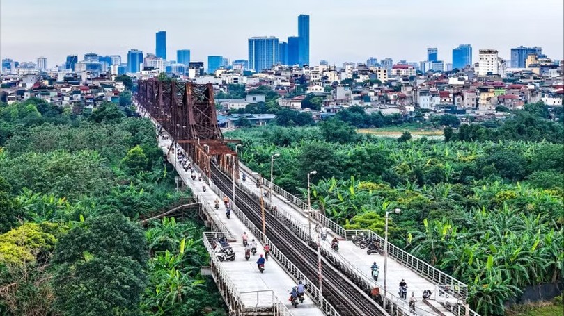 Thông xe cầu Long Biên sau hai tháng đóng cầu sửa chữa