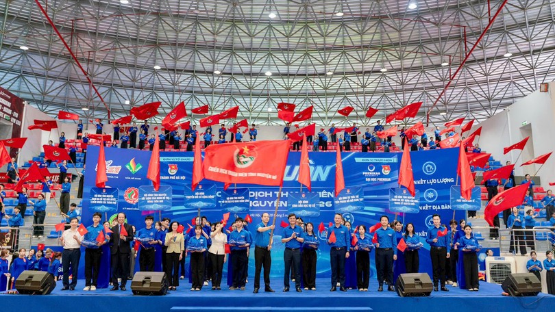 Thanh niên tham gia hỗ trợ giải quyết 5 điểm nghẽn của Thủ đô