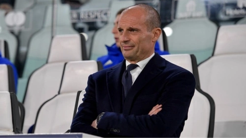 HLV Max Allegri ký hợp đồng 2 năm với Napoli