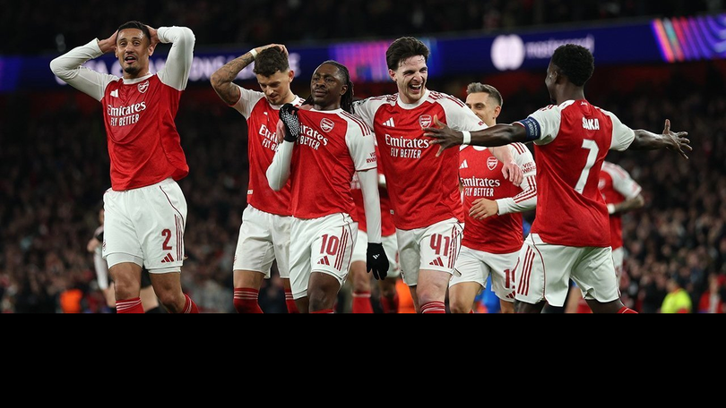Arsenal được chào đón tại Hungary