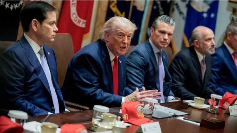 Ông Trump thông báo dỡ phong tỏa hải quân với Iran