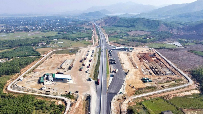 Đẩy nhanh tiến độ hoàn thành trạm dừng nghỉ trên cao tốc Bắc - Nam