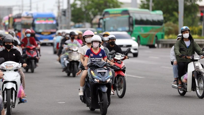 Hạn chế xe xăng: Người dân ủng hộ nhưng còn băn khoăn