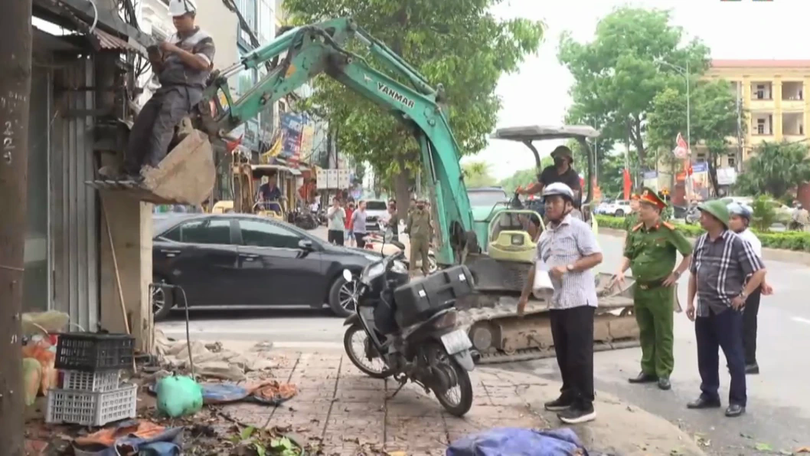Xã Thanh Oai tổng kiểm tra, xử lý vi phạm về trật tự