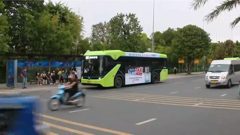 Hà Nội đề xuất miễn phí xe buýt, metro cho nhiều đối tượng