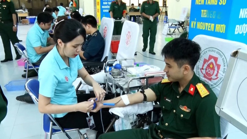 'Chủ nhật đỏ' tại Học viện Kỹ thuật Quân sự