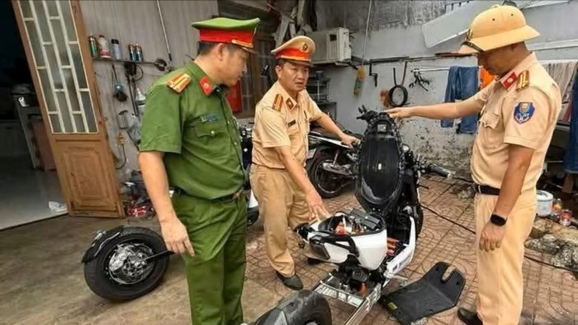 Cục CSGT cảnh báo nguy hiểm từ hành vi độ, chế xe điện