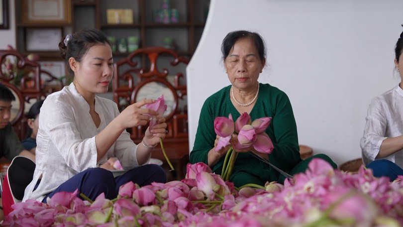 Người cao tuổi gìn giữ giá trị truyền thống