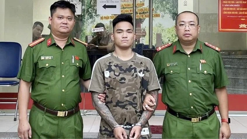 Bắt giữ đối tượng cầm điếu cày đánh người dân
