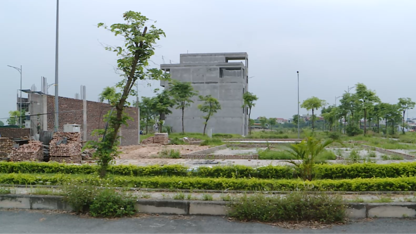 Chung cư điều chỉnh giá, đất nền thanh khoản suy giảm