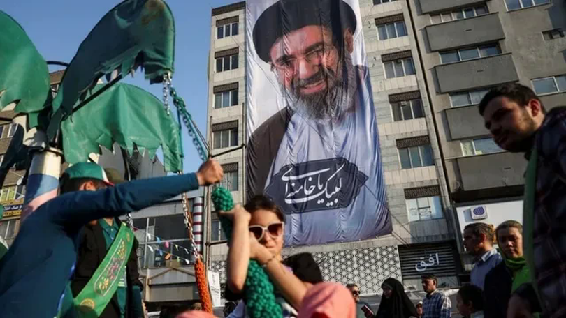Lãnh tụ tối cao Iran phê chuẩn bản ghi nhớ với Mỹ