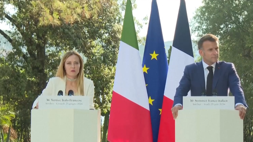 Italy, Pháp lập liên minh hỗ trợ Liban trước nguy cơ an ninh