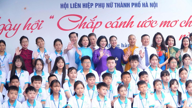 Tiếp thêm động lực cho trẻ em có hoàn cảnh khó khăn