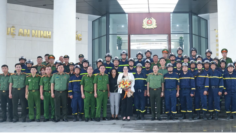 Lễ xuất quân đoàn công tác Bộ Công an tham gia cứu hộ thảm họa động đất Venezuela