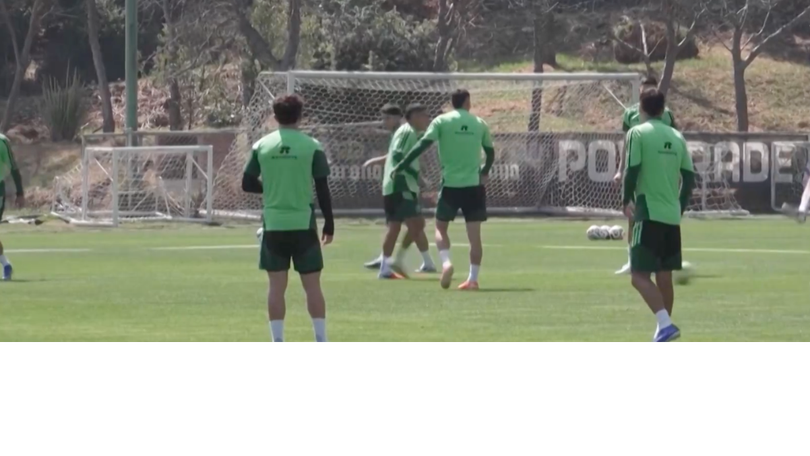 FIFA ra án phạt với đội tuyển Mexico