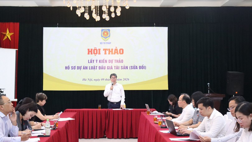 Mở rộng tiêu chuẩn được trở thành đấu giá viên