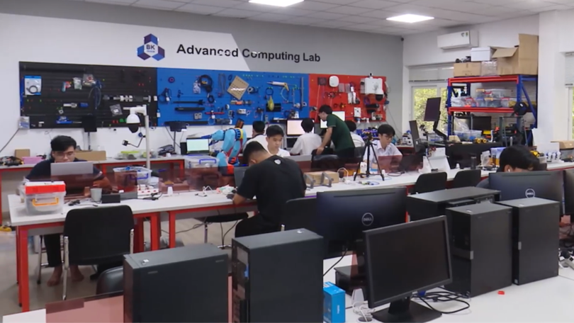 Hà Nội: 10 trường đại học công bố ngành được cấp học bổng