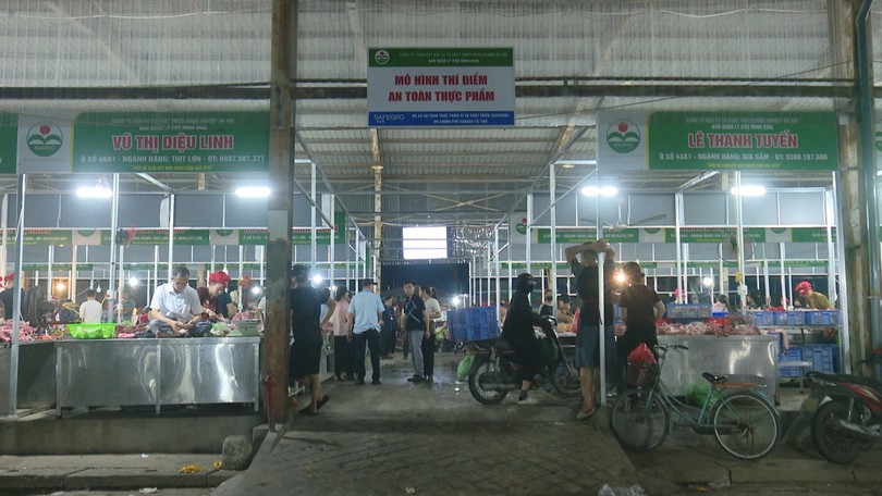 Điểm sáng chuyển đổi số từ chợ đầu mối Minh Khai