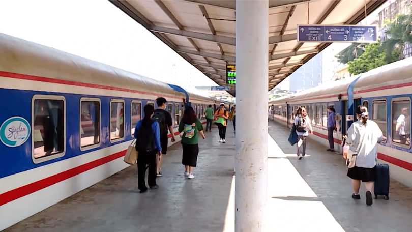Gần 3,9 triệu lượt khách đi tàu trong 6 tháng đầu năm