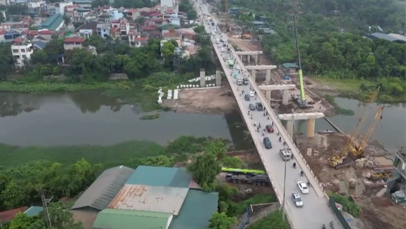 Cầu Mai Lĩnh mới dần thành hình sau một năm thi công