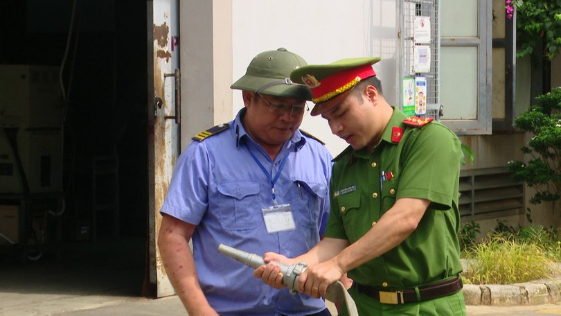 Tăng cường bảo đảm an toàn phòng cháy tại các kho hàng, xưởng sản xuất