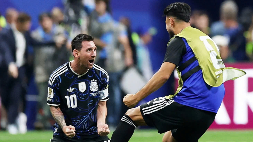 Argentina trở lại ngôi số một FIFA sau chiến thắng trước Anh