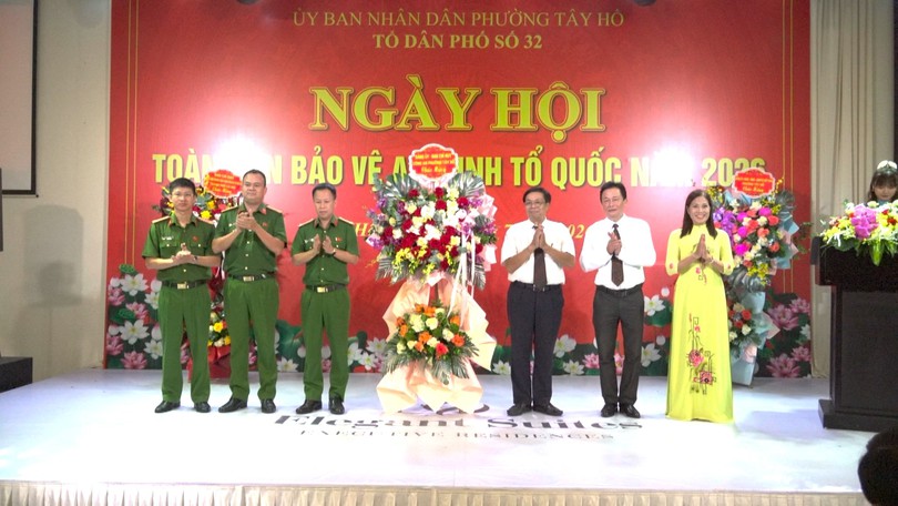 Ngày hội toàn dân bảo vệ an ninh Tổ quốc ở Tây Hồ