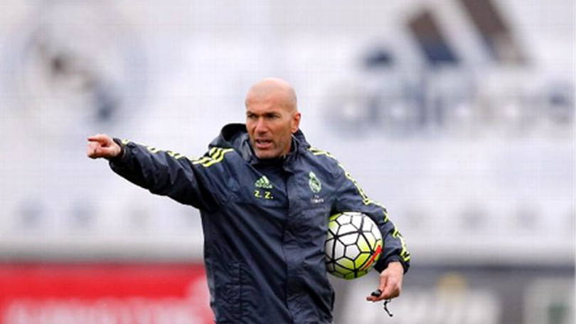 Cựu danh thủ Zinedine Zidane ‘tái xuất’