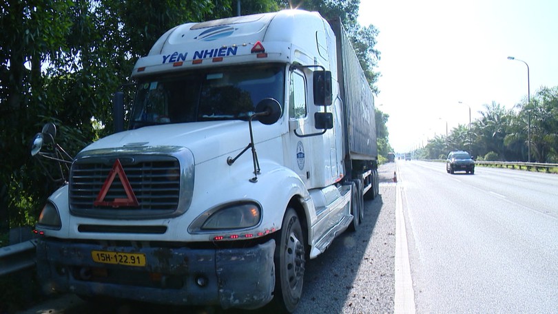Chỉ hơn 42% ô tô trang bị thiết bị cảnh báo sự cố