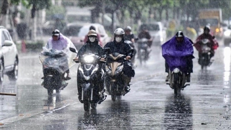 Thời tiết Hà Nội có mưa vừa, có nơi mưa to và dông