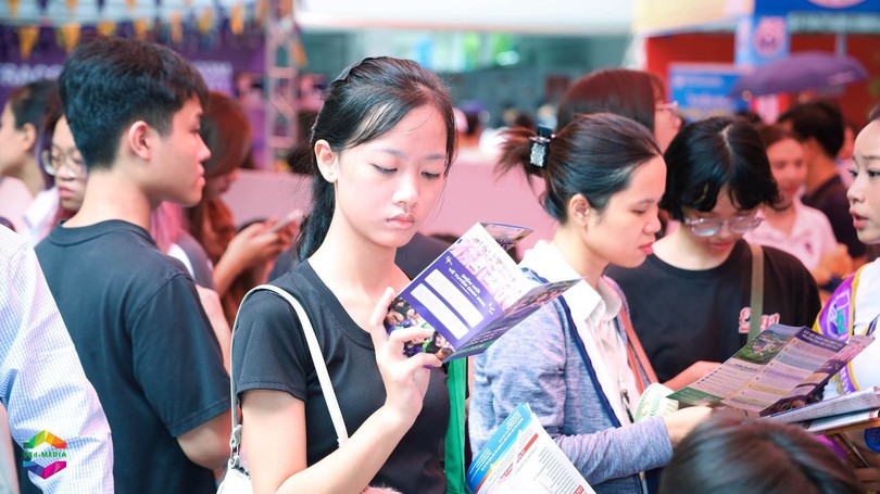 Xét tuyển đại học 2026: Hơn 874.000 thí sinh đăng ký 7,18 triệu nguyện vọng