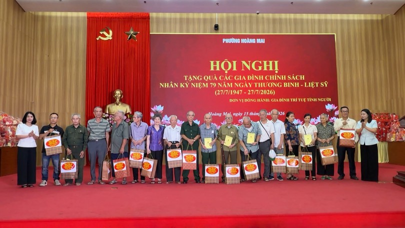 Hà Nội tặng hơn 2.000 suất quà cho người có công dịp 2/9