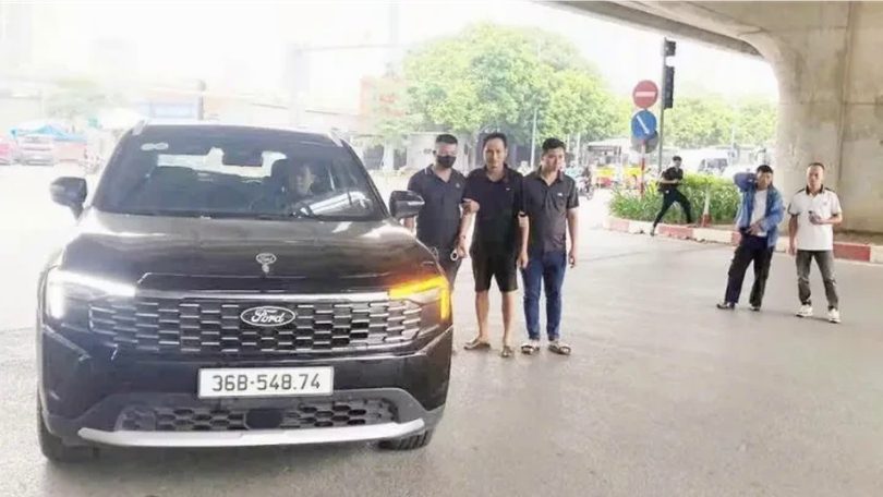 Tạm giữ đối tượng chống người thi hành công vụ