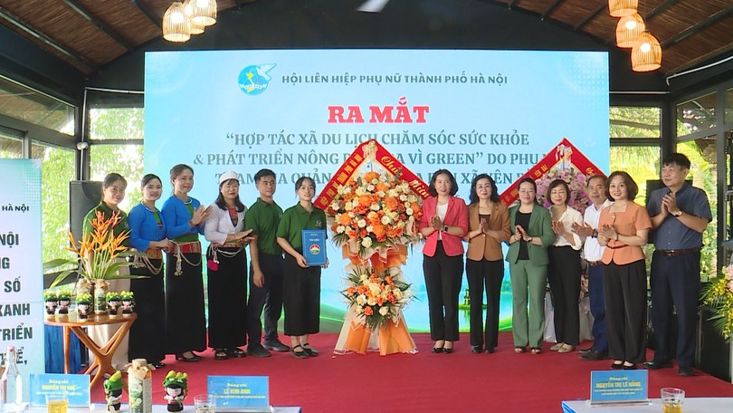 Phụ nữ Hà Nội chuyển đổi xanh trong kinh tế tập thể