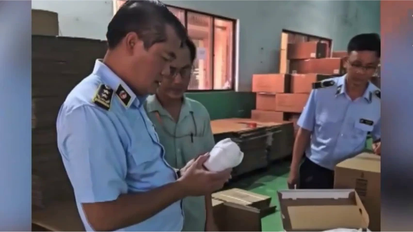 Phát hiện gần 50.000 đôi giày Nike giả mạo tinh vi