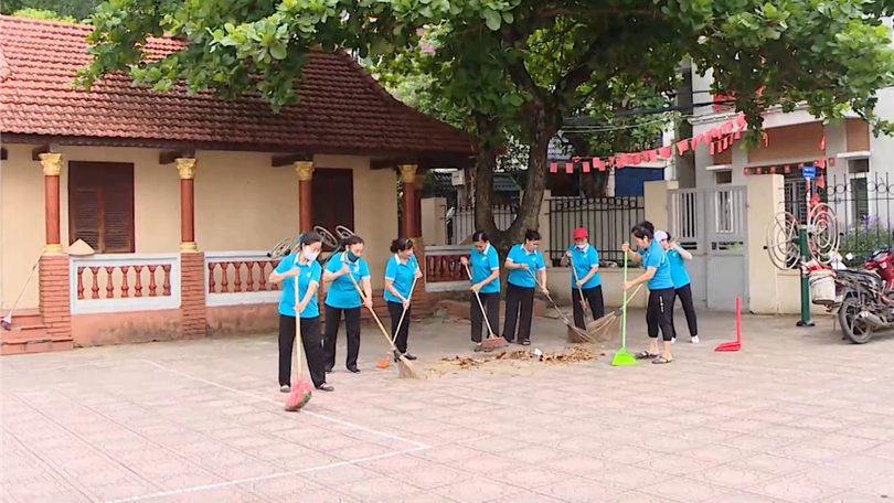 Phụ nữ phường Việt Hưng chung tay bảo vệ môi trường