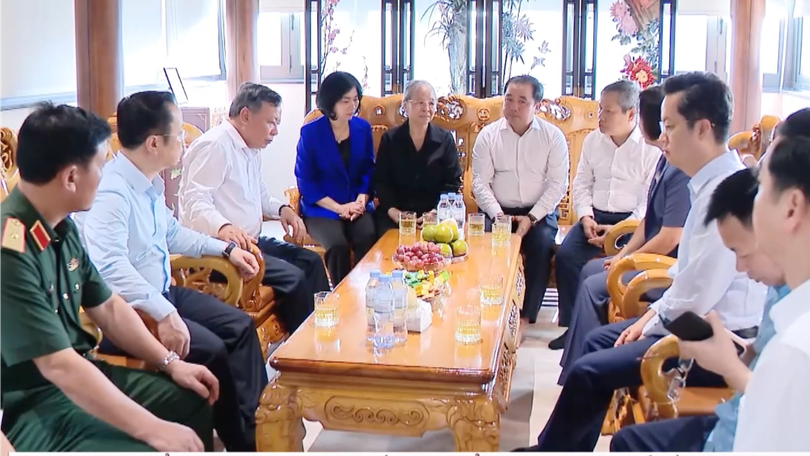 Lãnh đạo thành phố Hà Nội dâng hương tưởng nhớ cố Tổng Bí thư Nguyễn Phú Trọng