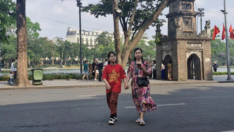 Hà Nội thời tiết mát mẻ, có mưa về chiều tối và đêm