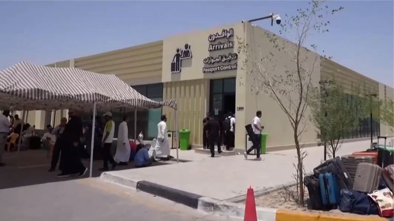 Cửa khẩu huyết mạch nối Iraq và Kuwait thông xe trở lại