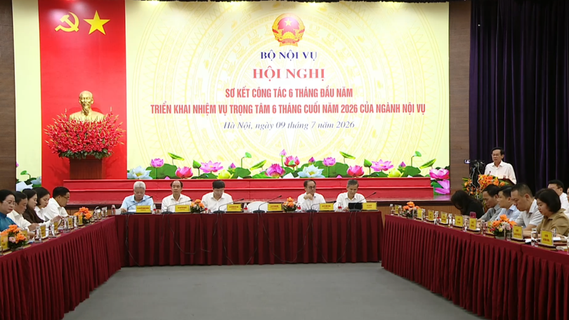 Tiếp tục sắp xếp cấp xã, tinh gọn tổ chức bên trong các bộ, ngành